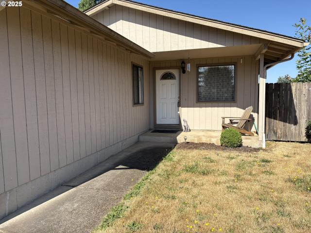 House for sale in Creswell