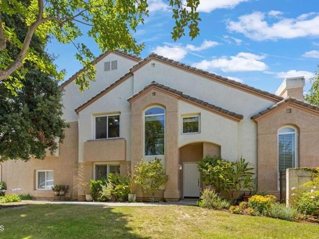 Townhouse for sale in Simi Valley, California
