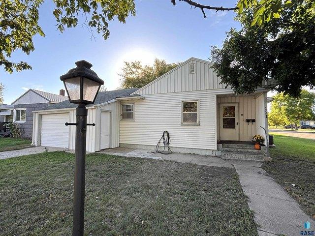 House for sale in Miller, Hand County