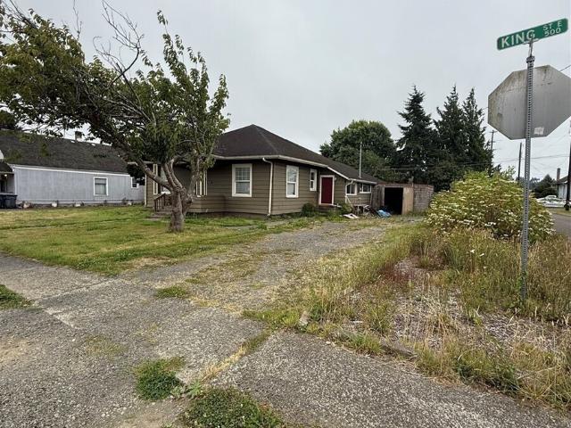 House for sale in Aberdeen, Washington