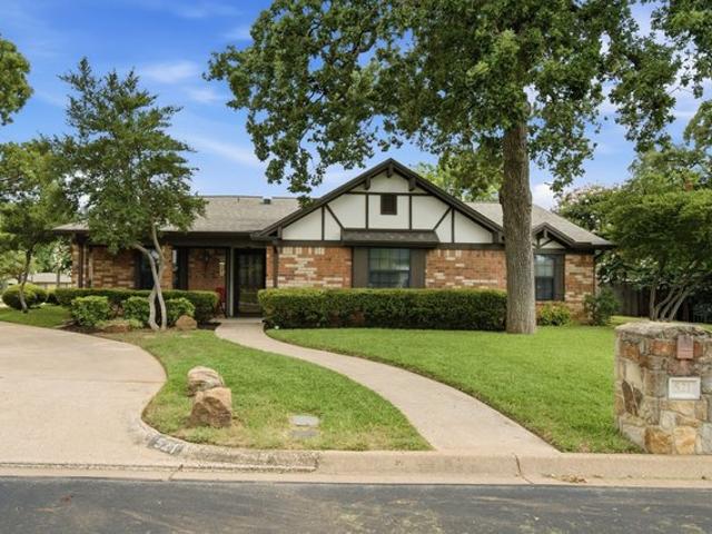 House for sale in Hurst, Texas