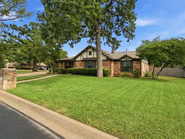 House for sale in Hurst, Texas