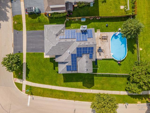 House for sale in Mchenry, Illinois
