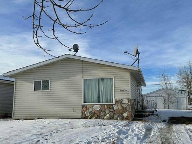 House for sale in Edmonton