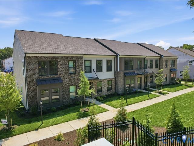 Townhouse for sale in Virginia