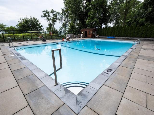 Apartment for rent in Burlington, Ontario