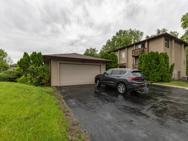 Condo for sale in Moline, Illinois