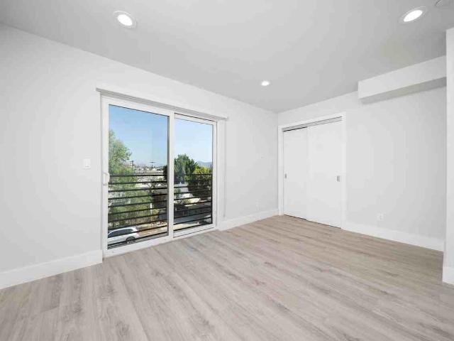 Apartment for rent in Canoga Park, California