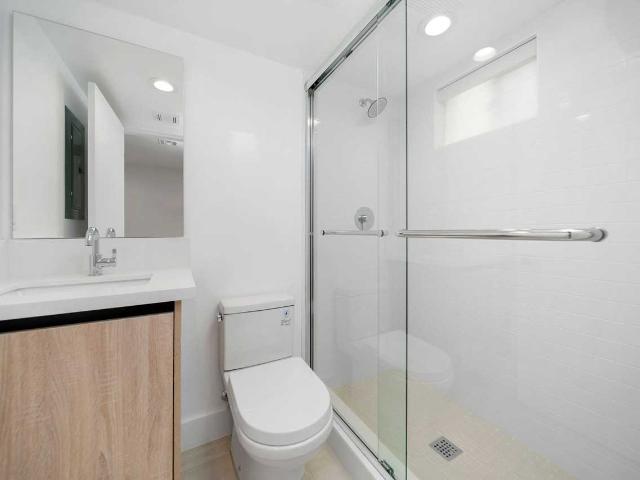 Apartment for rent in Canoga Park, California