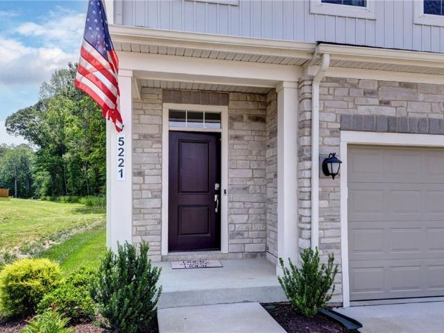Townhouse for sale in Virginia