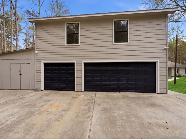 House for sale in Magnolia, Texas