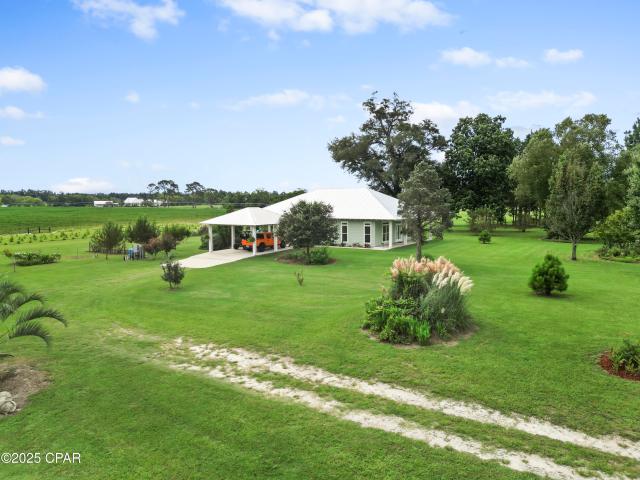 House for sale in Bascom, Florida