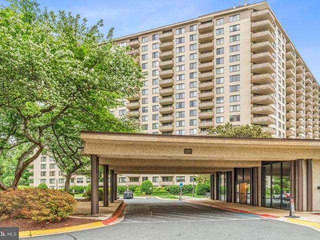Condo for sale in Bethesda, Montgomery County