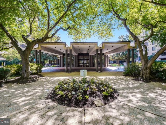 Condo for sale in Bethesda, Maryland
