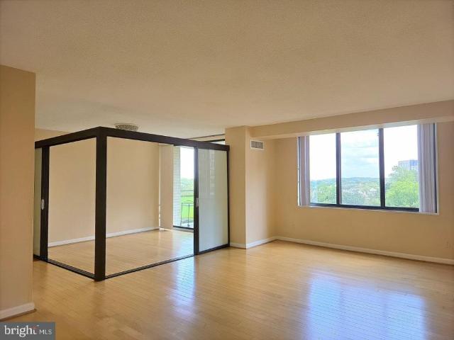 Condo for sale in Bethesda, Maryland