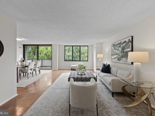 Condo for sale in Pooks Hill, Bethesda