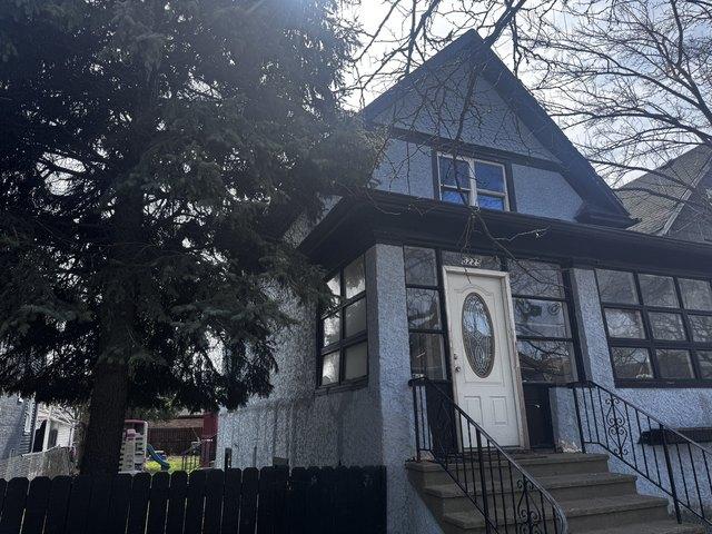 House for sale in Cicero, Illinois
