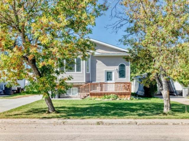 House for sale in Thorsby, Town of Thorsby