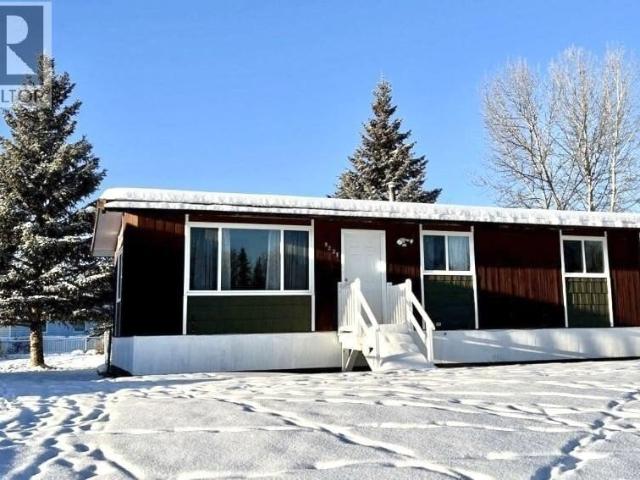 House for sale in Fort Nelson, British Columbia