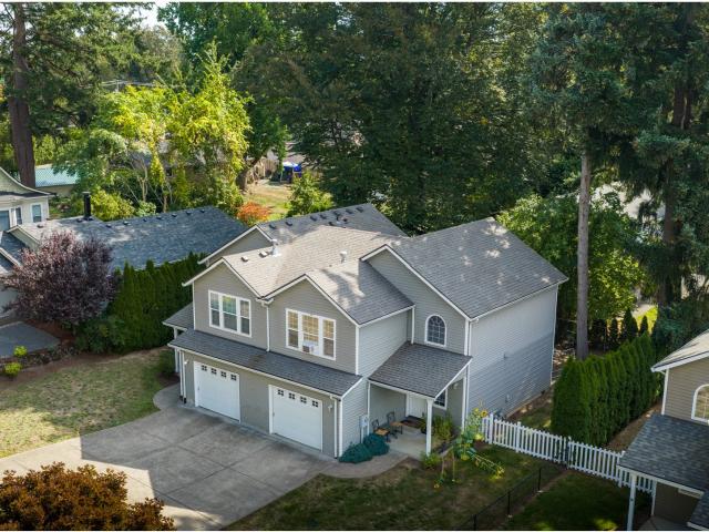 House for sale in Glen Echo, Milwaukie