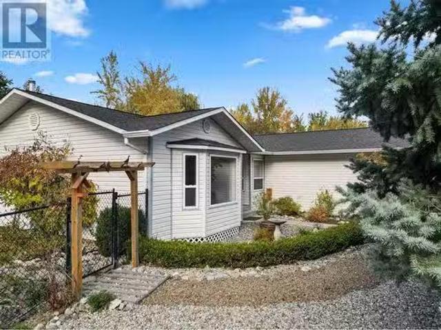 House for sale in Okanagan Falls, British Columbia