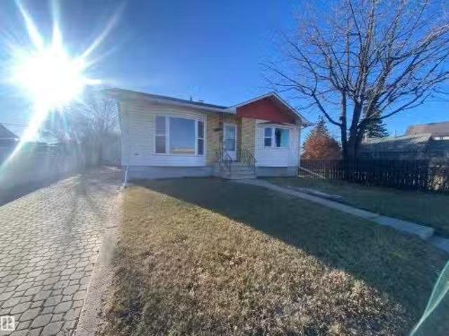 House for sale in Alberta