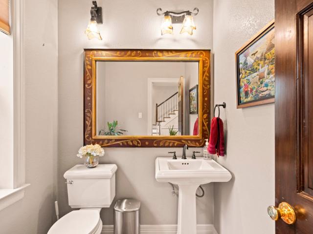 House for sale in Spicewood, Texas
