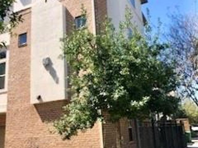Townhouse for sale in Houston