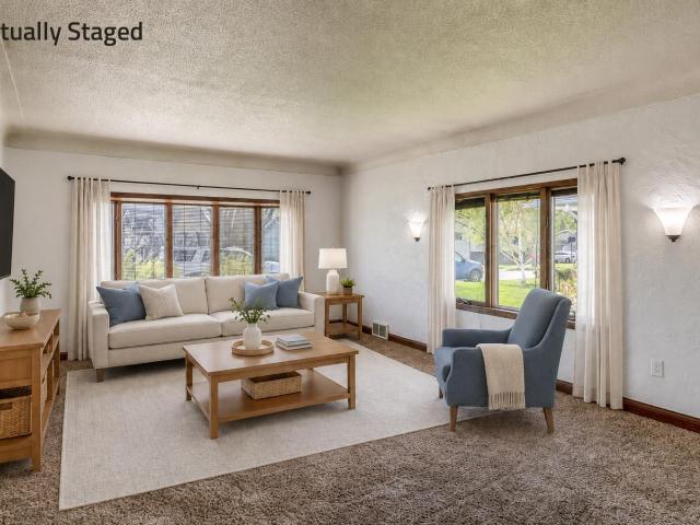 House for sale in Madelia, Minnesota