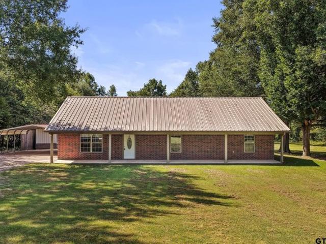 House for sale in Titus, Texas