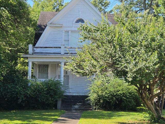 House for sale in Benton, Illinois