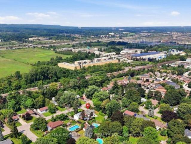 House for sale in Burlington, Golden Horseshoe