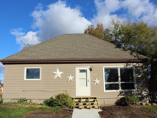 House for sale in Waverly, Bremer County