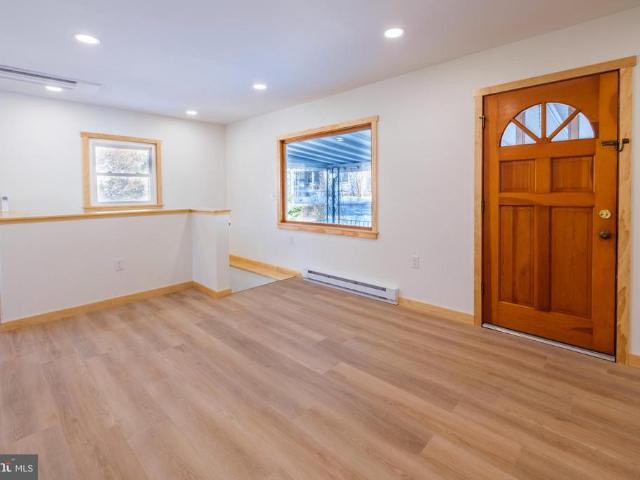 House for sale in Lemont, Pennsylvania