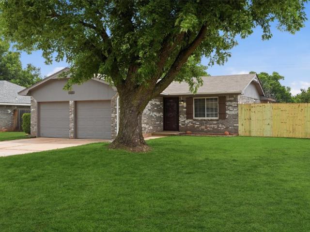 House for sale in Mustang, Oklahoma