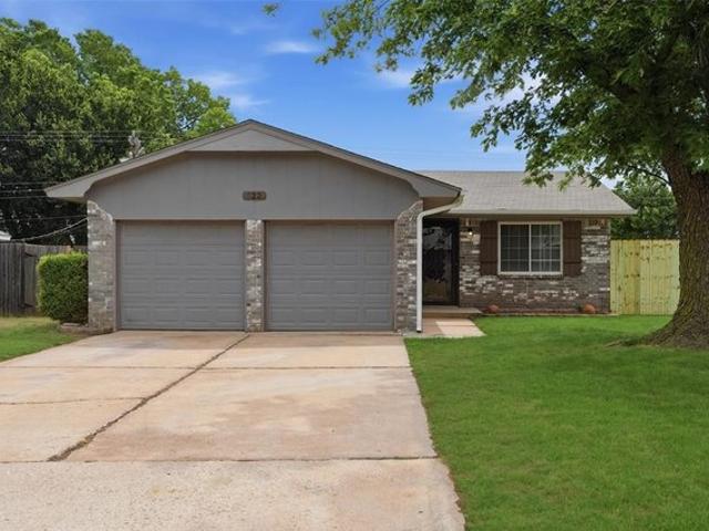 House for sale in Mustang, Oklahoma