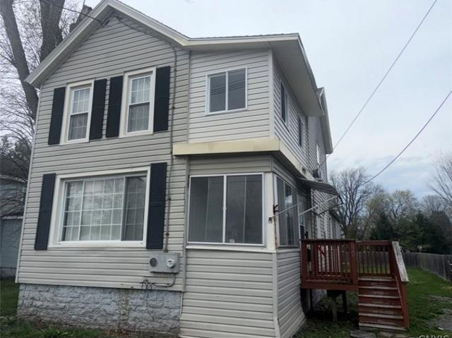 House for sale in Oneida, New York