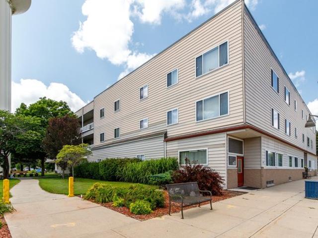 Condo for sale in Story, Iowa