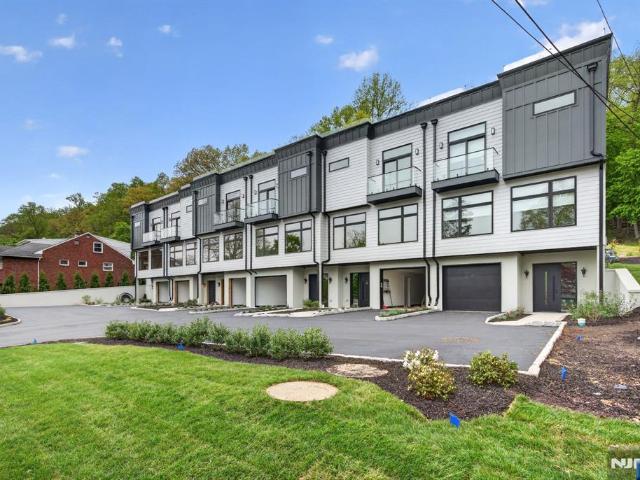 Townhouse for sale in Passaic, New Jersey