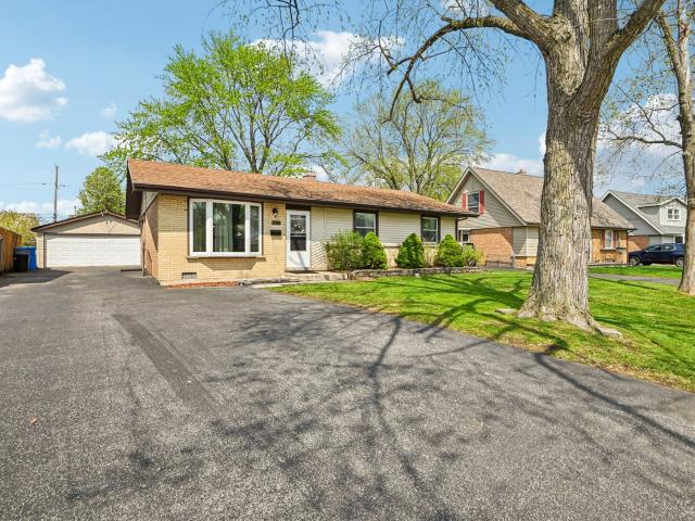 Property for sale in Crestwood, Illinois