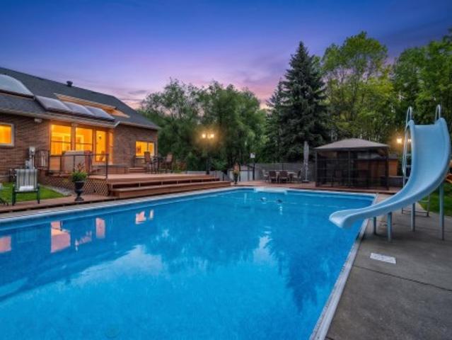 House for sale in Alberta