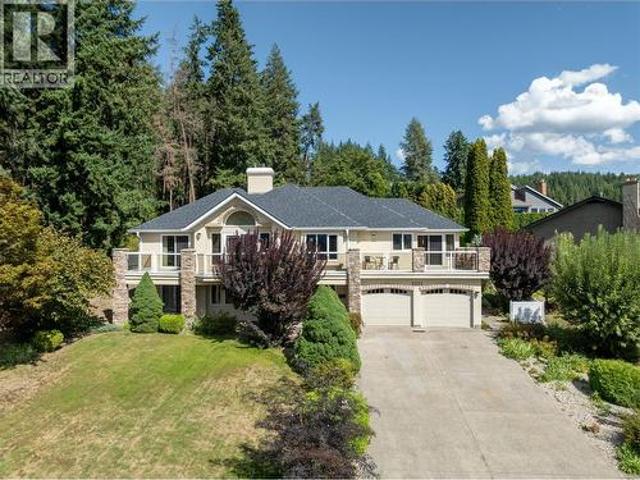 House for sale in Salmon Arm, British Columbia