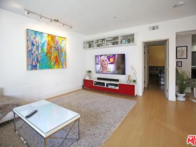 Condo for sale in North Hollywood Neighborhood Council District, Canoga Park