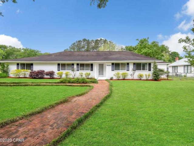 House for sale in Graceville, Florida