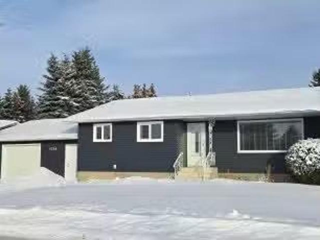 House for sale in Alberta