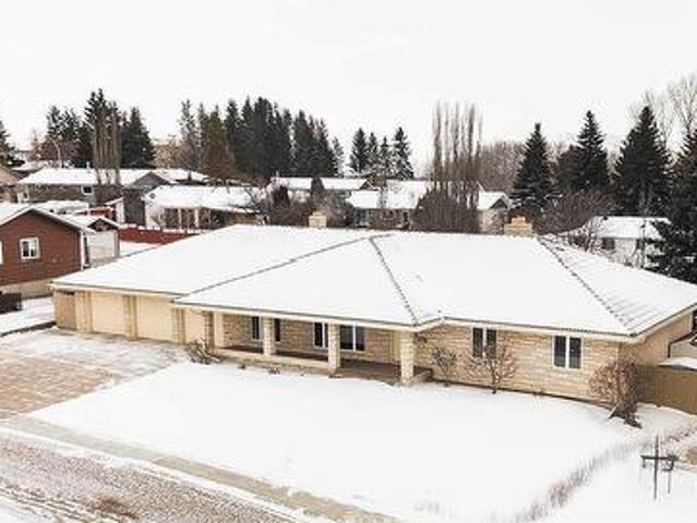 House for sale in Innisfail, Alberta
