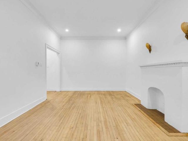 Apartment for rent in Côte-des-Neiges–Notre-Dame-de-Grâce, Montréal