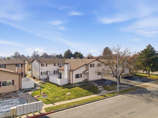 Condo for sale in Murray, Utah