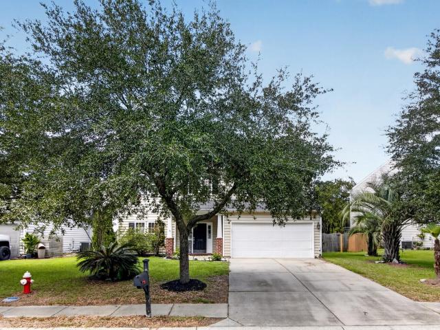 House for sale in Kings Grant, North Charleston