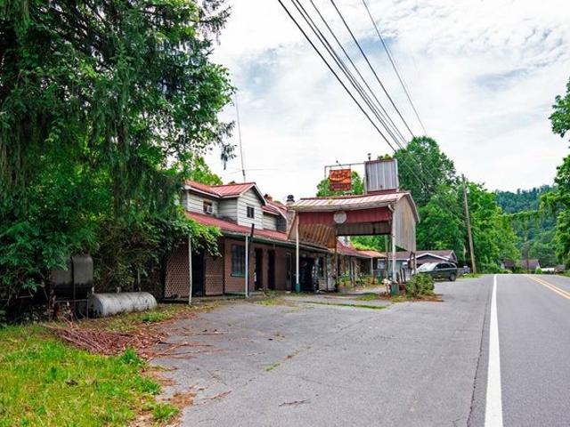 House for sale in New Richmond, West Virginia